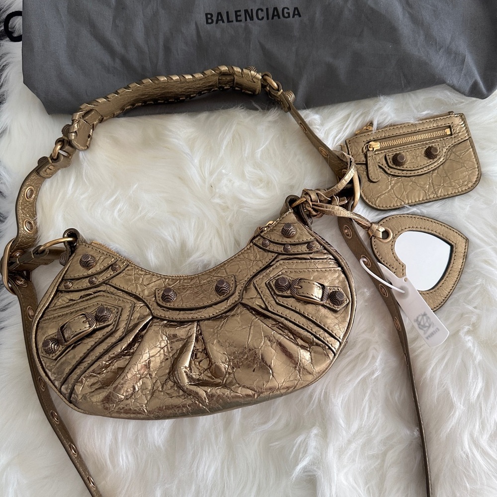 BRAND NEW Balenciaga Le Cagole XS in Metallic Gold
